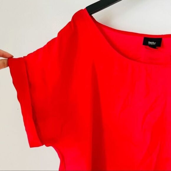 Red Blouse with Cuff Hem Short Sleeves - Picture 2 of 7